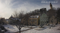 Náměstí, Hrad a Trůba