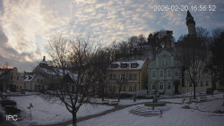 Náměstí, Hrad a Trůba