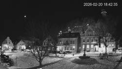 Náměstí, Hrad a Trůba