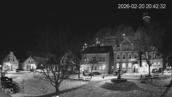 Náměstí, Hrad a Trůba