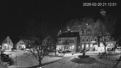 Náměstí, Hrad a Trůba