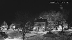 Náměstí, Hrad a Trůba