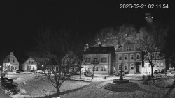 Náměstí, Hrad a Trůba