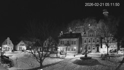 Náměstí, Hrad a Trůba