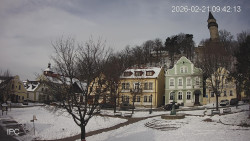 Náměstí, Hrad a Trůba