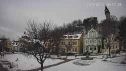 Náměstí, Hrad a Trůba