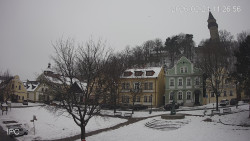 Náměstí, Hrad a Trůba