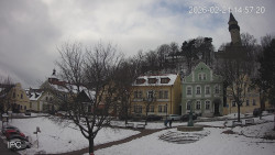 Náměstí, Hrad a Trůba