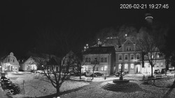 Náměstí, Hrad a Trůba