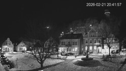 Náměstí, Hrad a Trůba