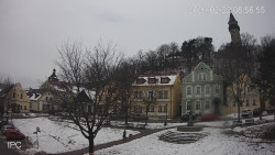 Náměstí, Hrad a Trůba