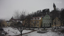 Náměstí, Hrad a Trůba