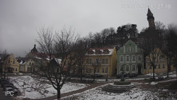 Náměstí, Hrad a Trůba