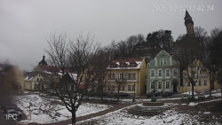 Náměstí, Hrad a Trůba