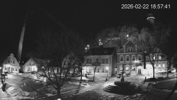 Náměstí, Hrad a Trůba