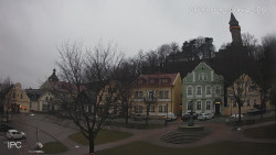 Náměstí, Hrad a Trůba