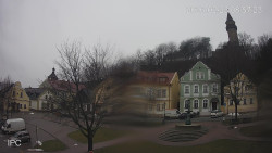 Náměstí, Hrad a Trůba