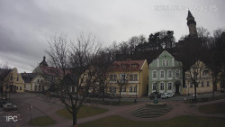 Náměstí, Hrad a Trůba