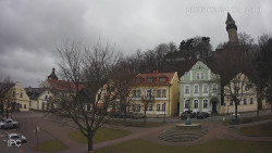 Náměstí, Hrad a Trůba