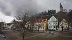 Náměstí, Hrad a Trůba