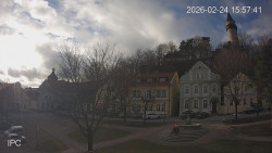 Náměstí, Hrad a Trůba