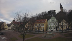 Náměstí, Hrad a Trůba