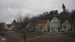 Náměstí, Hrad a Trůba