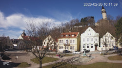 Náměstí, Hrad a Trůba