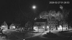 Náměstí, Hrad a Trůba