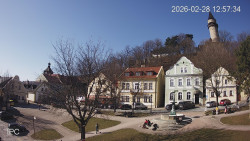 Náměstí, Hrad a Trůba