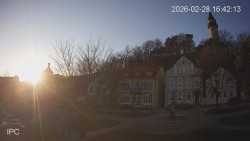 Náměstí, Hrad a Trůba