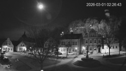 Náměstí, Hrad a Trůba