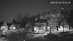 Náměstí, Hrad a Trůba