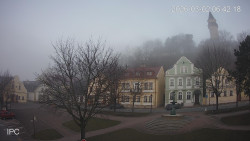 Náměstí, Hrad a Trůba