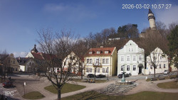 Náměstí, Hrad a Trůba