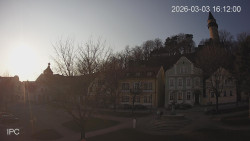 Náměstí, Hrad a Trůba