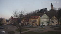 Náměstí, Hrad a Trůba