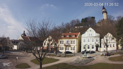 Náměstí, Hrad a Trůba