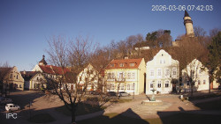 Náměstí, Hrad a Trůba