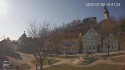 Náměstí, Hrad a Trůba