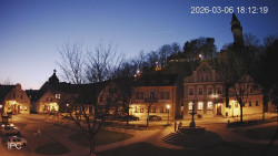 Náměstí, Hrad a Trůba