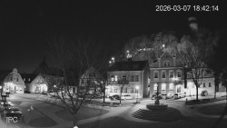 Náměstí, Hrad a Trůba