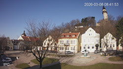 Náměstí, Hrad a Trůba