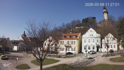 Náměstí, Hrad a Trůba