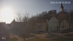 Náměstí, Hrad a Trůba