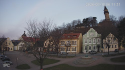 Náměstí, Hrad a Trůba