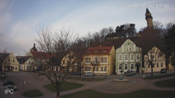 Náměstí, Hrad a Trůba