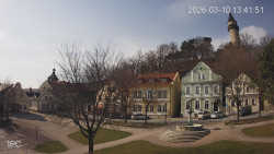 Náměstí, Hrad a Trůba