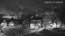 Náměstí, Hrad a Trůba