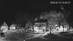 Náměstí, Hrad a Trůba